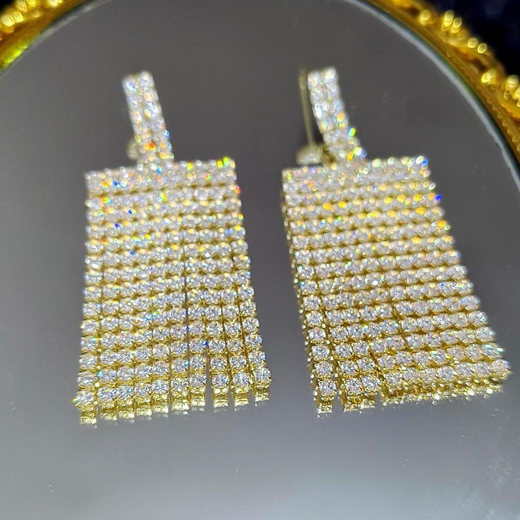 Eleganckie Europejskie i Amerykańskie Kolczyki z Długimi Chwostami - Modny, Luksusowy i Wszechstronny Design dla Kobiet