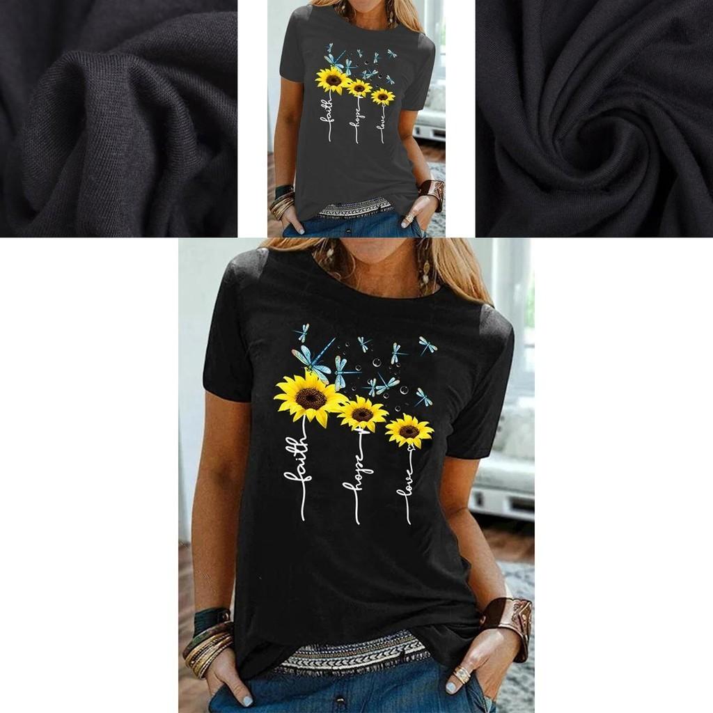 Comfortable Women Floral Daisy Printed Basic T-shirt Soft Material Ideal For Summer Outings