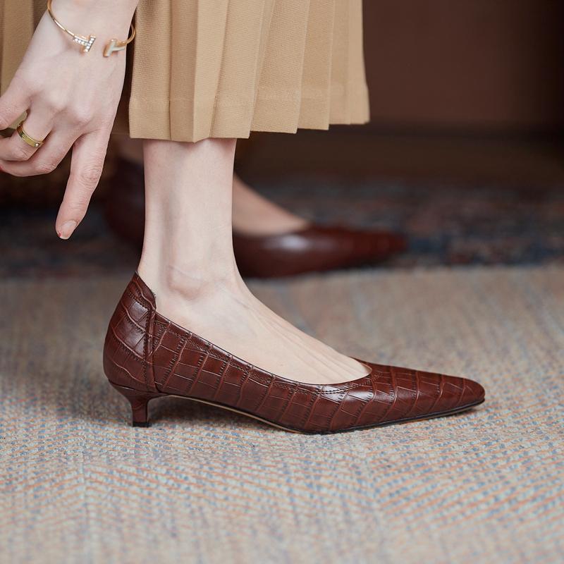 Fashion Women's New Spring and Autumn Vintage Pointy Snake Pattern Genuine Leather Cowhide Mid Heel Large Work Single Shoes