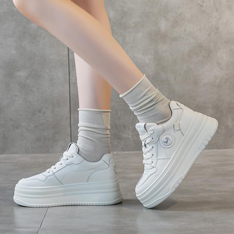 2025 spring and autumn new thick-soled inner height increase leather thickened little white shoes women's versatile sports muffin shoes casual shoes 3