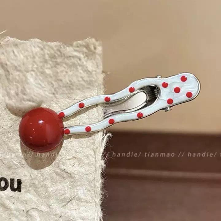 Korean Style Red Heart Polka Dot Duckbill Hair Clip for Women - 2025 BB Forehead Bangs Hairpin