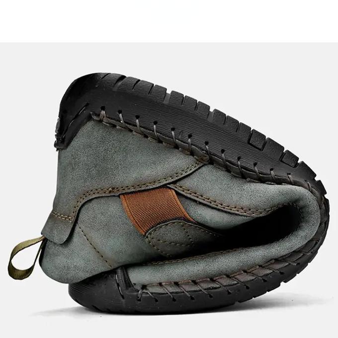 Herren Freizeitschuhe aus Leder Atmungsaktive Sneaker Mode Britischer Stil Loafer Herren Luxus Designer Bootsschuhe