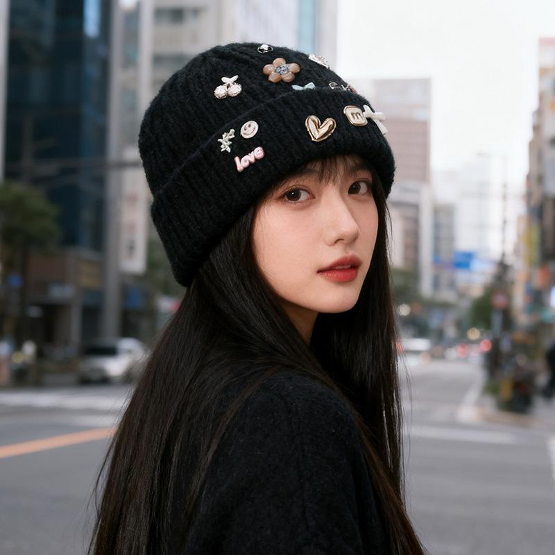 New Autumn and Winter Hat Women's Multi Button Thick Thread Knitted Woolen Hat Warm Ear Protection Bag Head Hat Pullover Cold Hat
