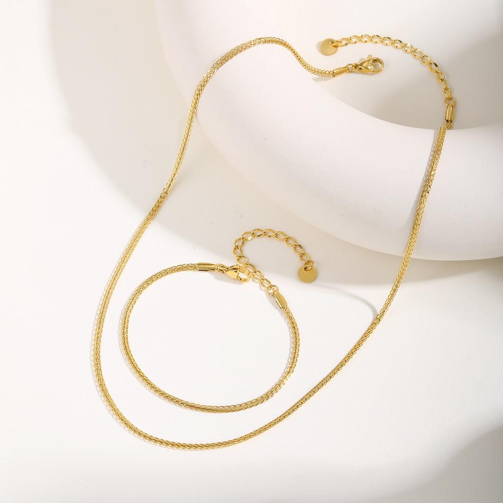 Women Minimalist Thin Gold Plated Chain Necklace, Stackable Stainless Steel Gold Plated Waterproof Jewelry