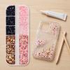 Nail art – Strass e decorazioni per unghie