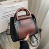 Pu Small Square Shoulder Bag For Casual Daily Use With Zipper Closure And Retro Style