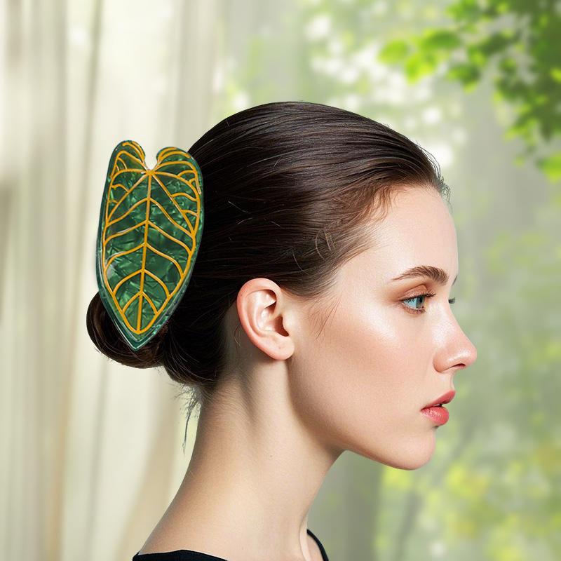 Elegant Hair Clips with Leaf Design Eco-friendly Acetate Material