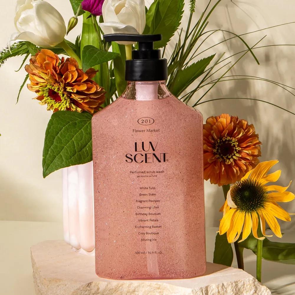 

[Real Flower Shop Fresh Flower Scent] LUV SCENE Body Wash/Scrub Wash 500ml Choose 1 of 6 Scrub Wash Cozy Fire Cedarwood