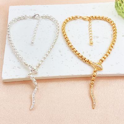 Fashionable and Cool Style Gold and Silver Snake Shaped Bracelet Original Design, High-end Feeling with Diamond Inlay Temperament, Handmade Accessory