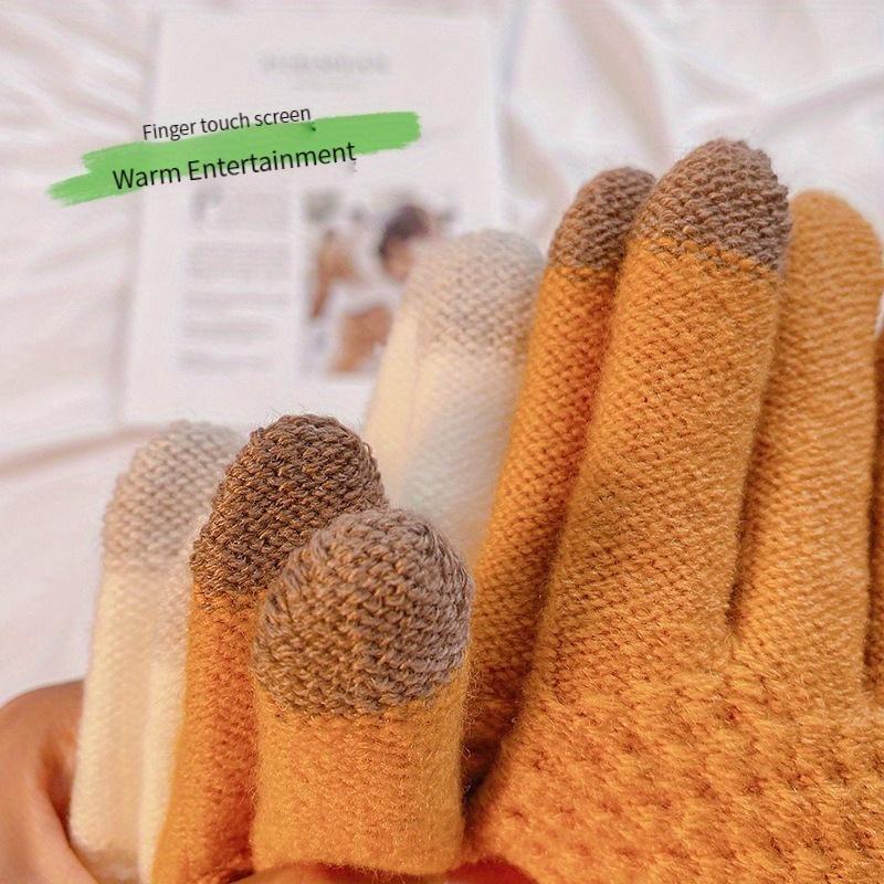 Pair of Knitted Gloves for Touch Screen - 1 Pair, Warm Winter Gloves for Cycling and Outdoor Activities - Plain White