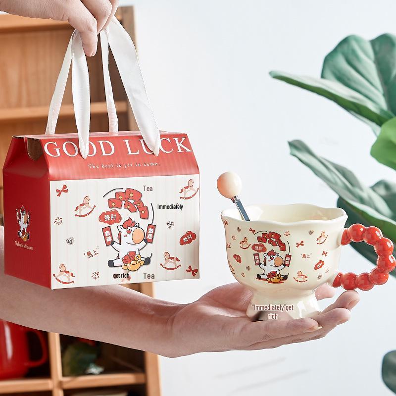 Hochwertige Cartoon-Keramiktasse Geschenk: Niedliches Mädchen-Design, Weihnachtssouvenir, Wasserbecher in Geschenkbox