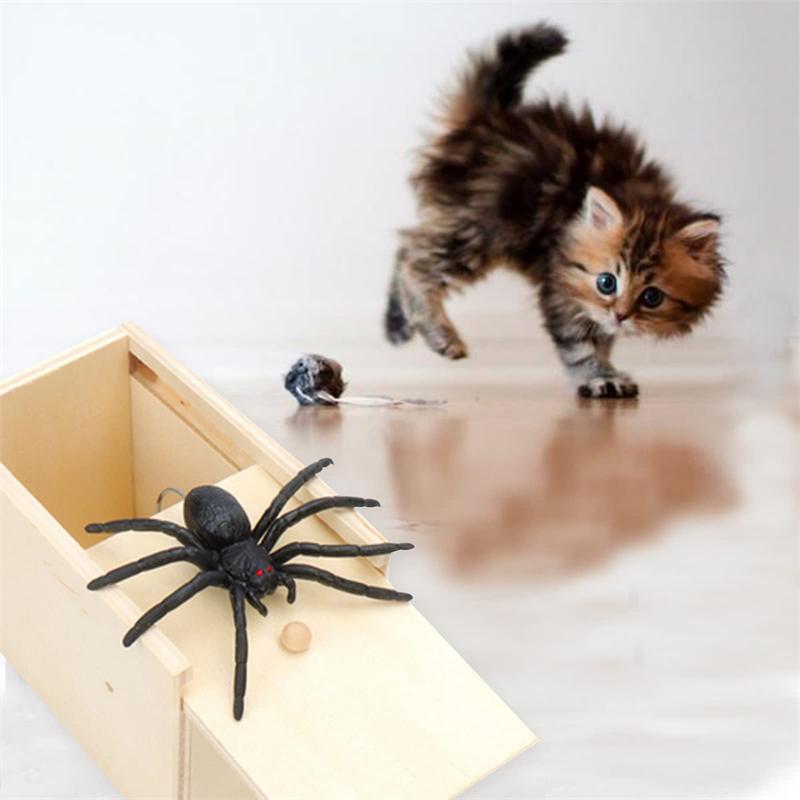 Wooden Prank Trick Practical Joke Home Office Scare Toy Box Gag Spider Kid Parents Friend Funny Play Joke Gift Surprising Box