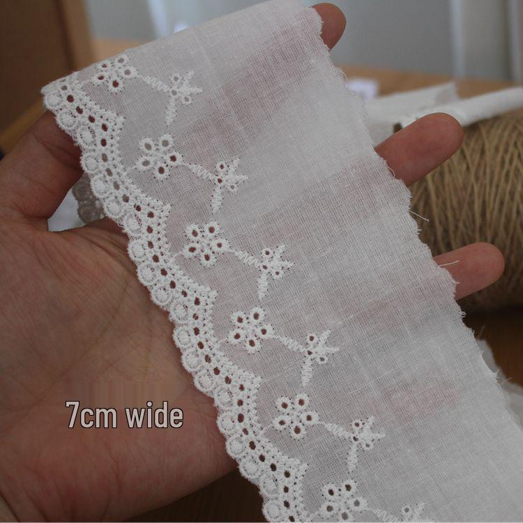 Reine Baumwolle mit Stickerei und Spitzenbesatz für DIY-Puppen und Kinderkleidung