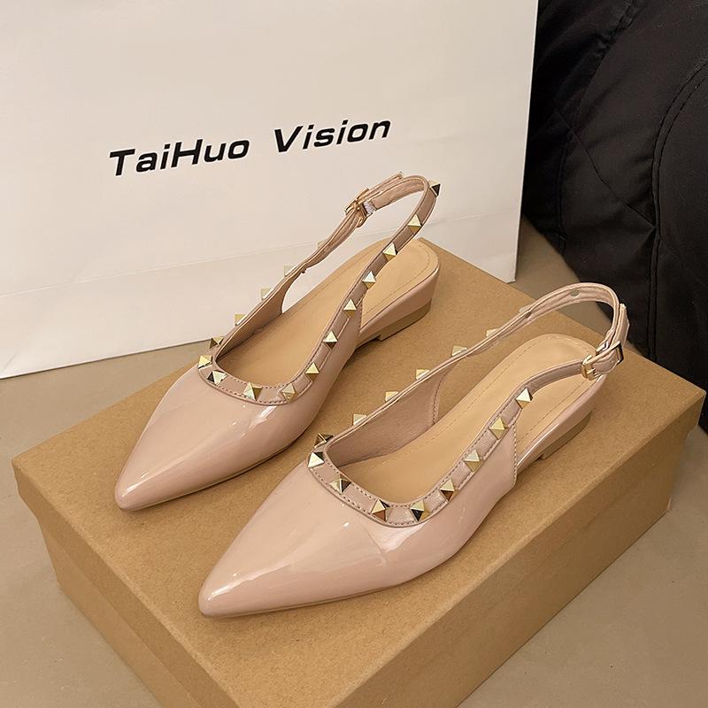 

Ретро нюдовые сандалии с заклепками, женские 2025 лето, новые остроносые модные универсальные сандалии на высоком каблуке 39