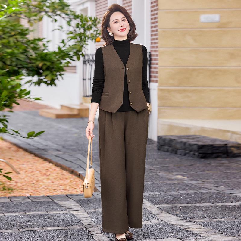 

Elegant Mother s Three-Piece Suit: Chic Spring & Autumn Mid-Life Attire XL (95-110 lbs)