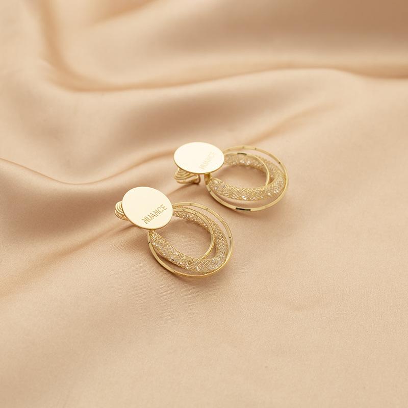 Letter Circle Pendant Women Fashion Mosquito Coil No Piercing Ear Clip Women