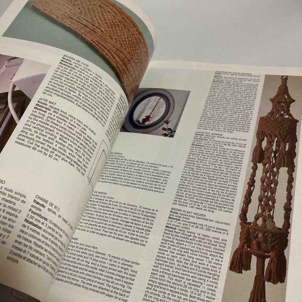 [GEBRAUCHT] Fremdsprachige Bücher MACRAMÉ Textil