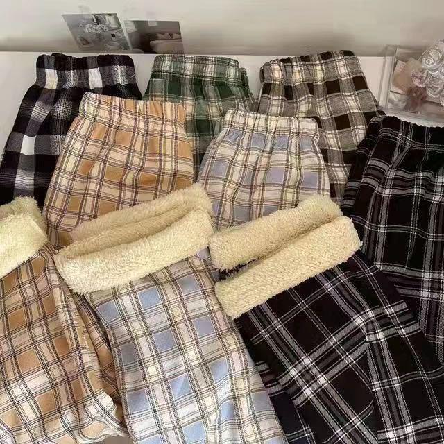 Women's High-Waisted Fleece-Lined Wide-Leg Plaid Pants for Autumn and Winter