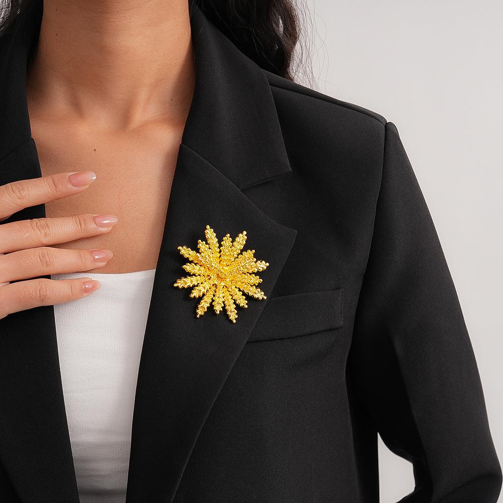 2026 New Classic Palace Style Wheat Golden Brooches Pins for Women Men Vintage Middle Design High-End Unisex Badges Jewelry Gift