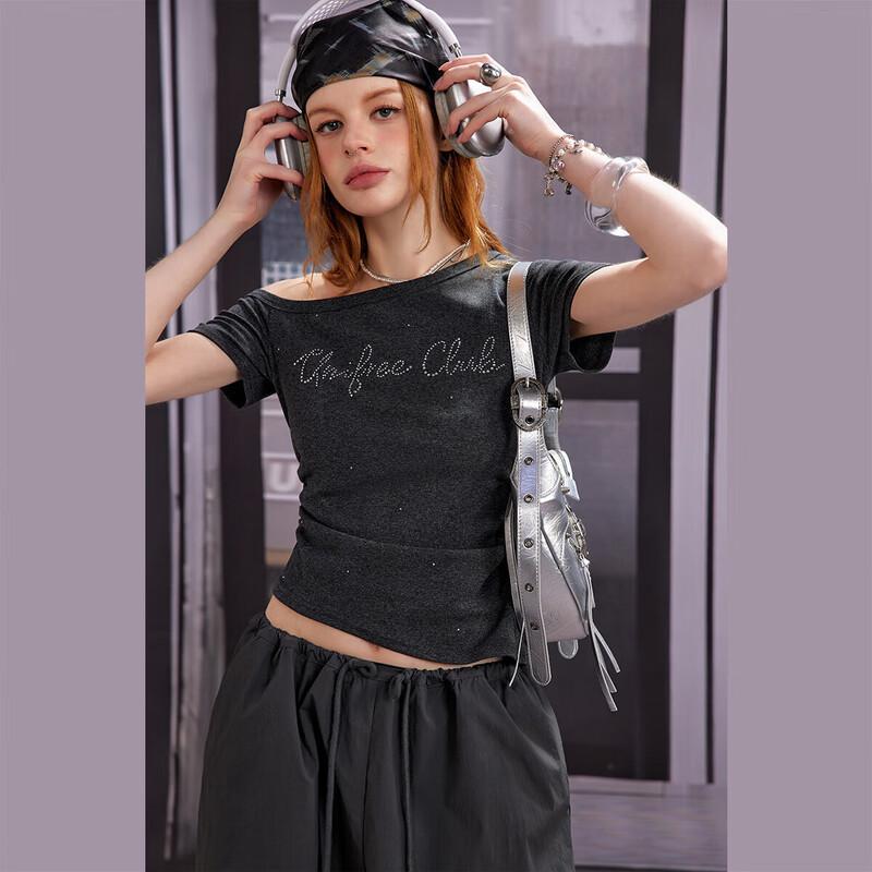 

UNIFREE Women s One-Shoulder Rhinestone T-Shirt M