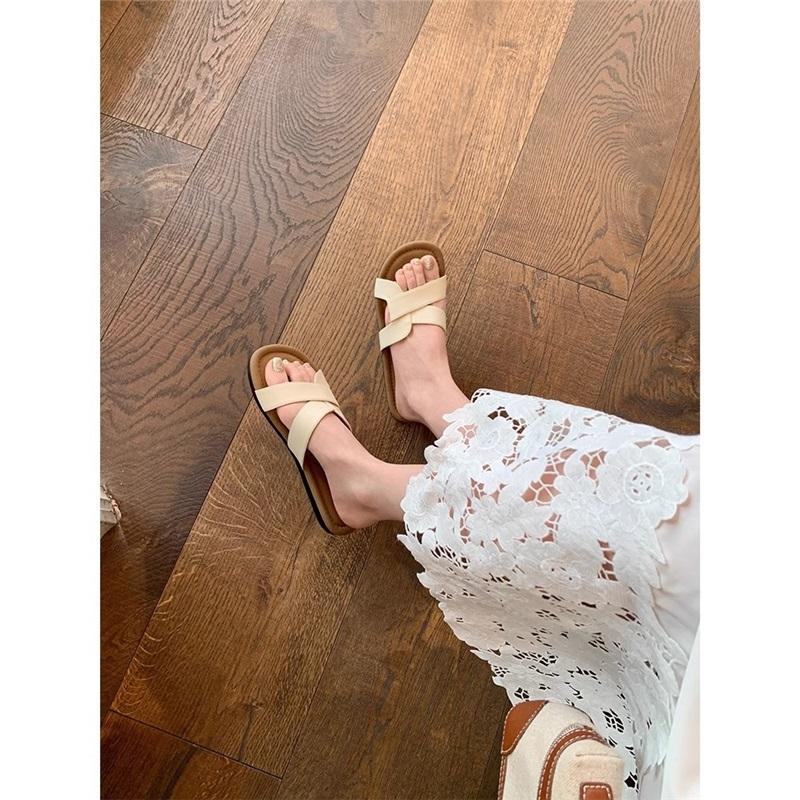 Soft Sandals Vacation Style Sand Beach Casual Flat Bottomed Slippers Women's Sandals Outer Wear Summer