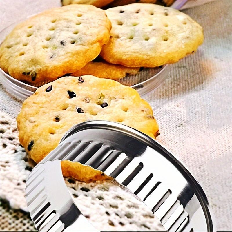 12pcs Stainless Steel Cookie , Biscuit Cutter Set , Fluted Edge, Assorted Sizes for Perfect Pastries, Donuts