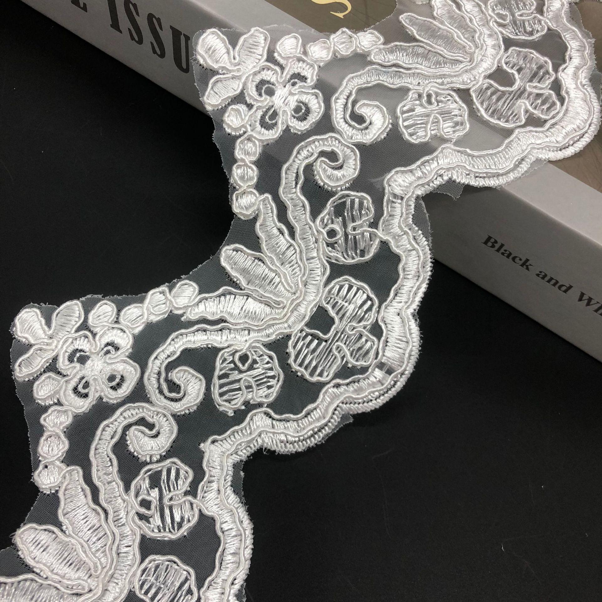 

Decorative Strip Flower Book White Car Bone Lace Barcode Lace Wedding Dress Headgear Head Jewelry Clothing Accessories Fabric style 1 (width 9CM)