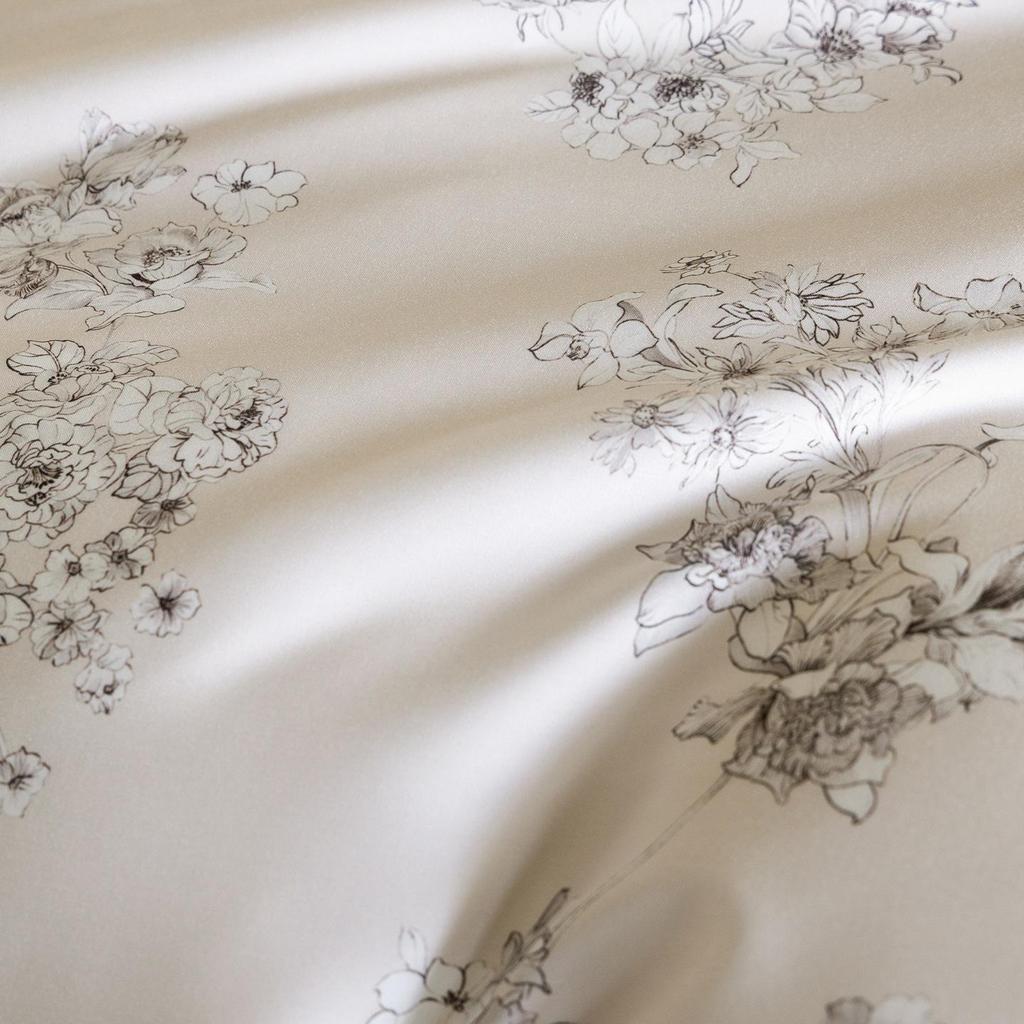 Luxury Lan Jing Tencel Cooling Four-Piece Summer Bedding Set: Silky, Machine Washable Bed Sheet & Duvet Cover for Naked Sleep.
