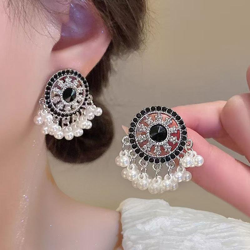 Miaojiang Girl Pearl Fringed Earrings Retro Ethnic Style Black Round Diamond Stud Earrings Unique Personalized Ear Jewelry