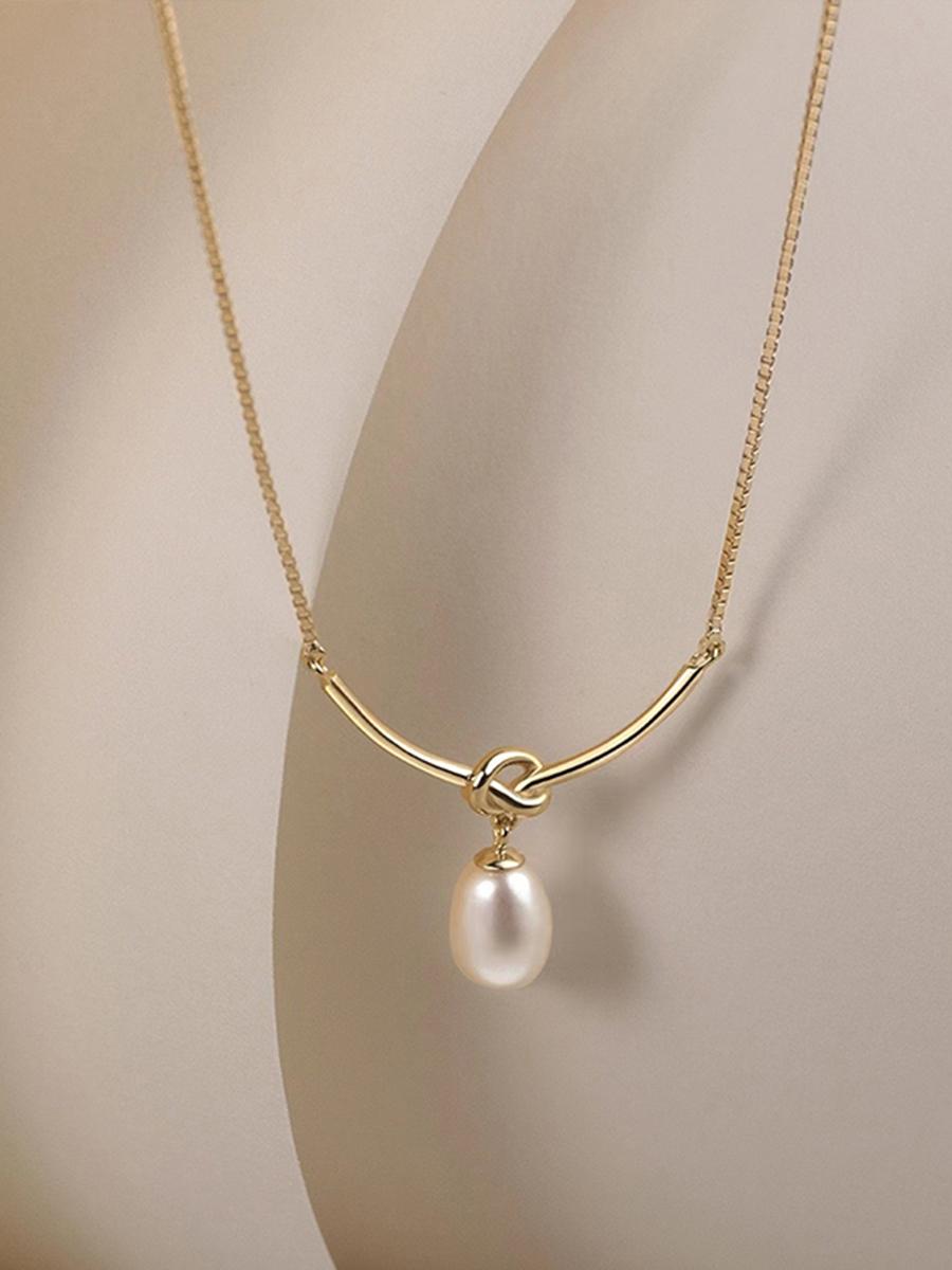 

European and American Simple Metal Knot Shaped Pearl Pendant Gold Color Necklace For Women Fashion Jewelry Luxury Accessories