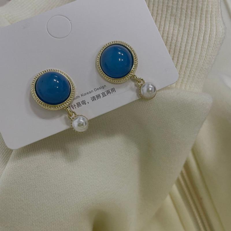 111 Silver Needle French Retro Blue Circle Stud Earrings Female, Hong Kong Style Design Sense Gentle Pearl Earrings Temperament Earrings