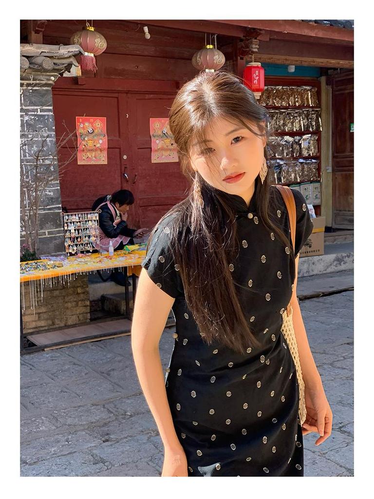 Fresh & Comfortable 'With Wind' Daily Girl Cheongsam: Retro Chinese Style Dress for Spring/Summer