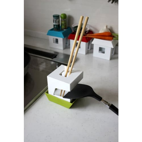 Yawata Kasei way-be APYUI MULTI STAND, a multi-function kitchen stand, red