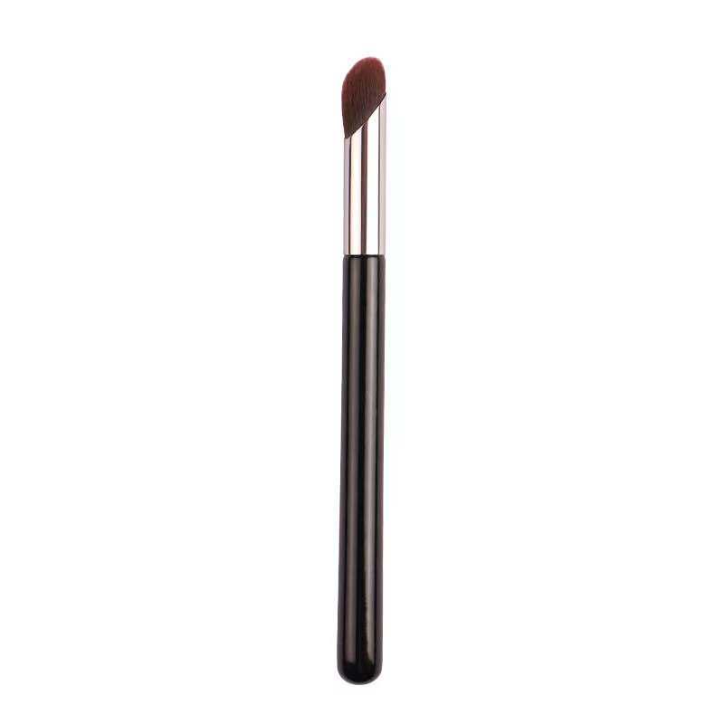 270 Ultra-Thin Angled Concealer & Eyebrow Brush - Ideal for Eyeliner, Under-Eye, and Foundation Application - Makeup Brush M08
