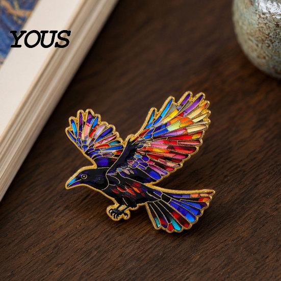Hat Decoration Pin Brooch with Safety Buckle, Enamel Painting Flying Bird Design Lapel Crow And Pin, Zinc Alloy Metal Base Badge for Coats Shirts