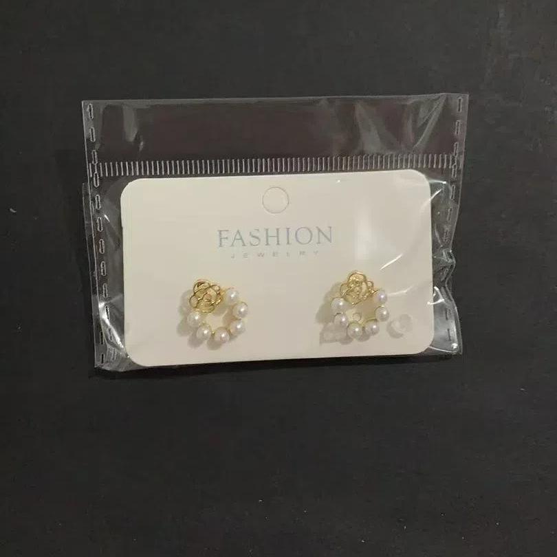 Korean Personality Simple Super Fairy Temperament Rose Earrings Retro Design French Pearl Hollow Stud Earrings