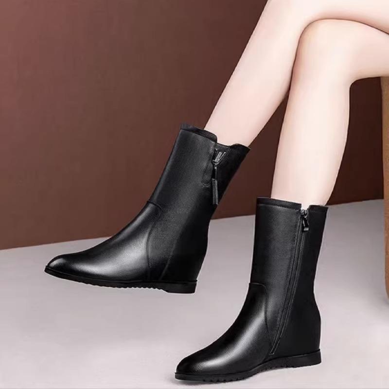 2025 autumn and winter new flat bottom inner height increase medium boots versatile side zipper round head Martin boots mother leather boots