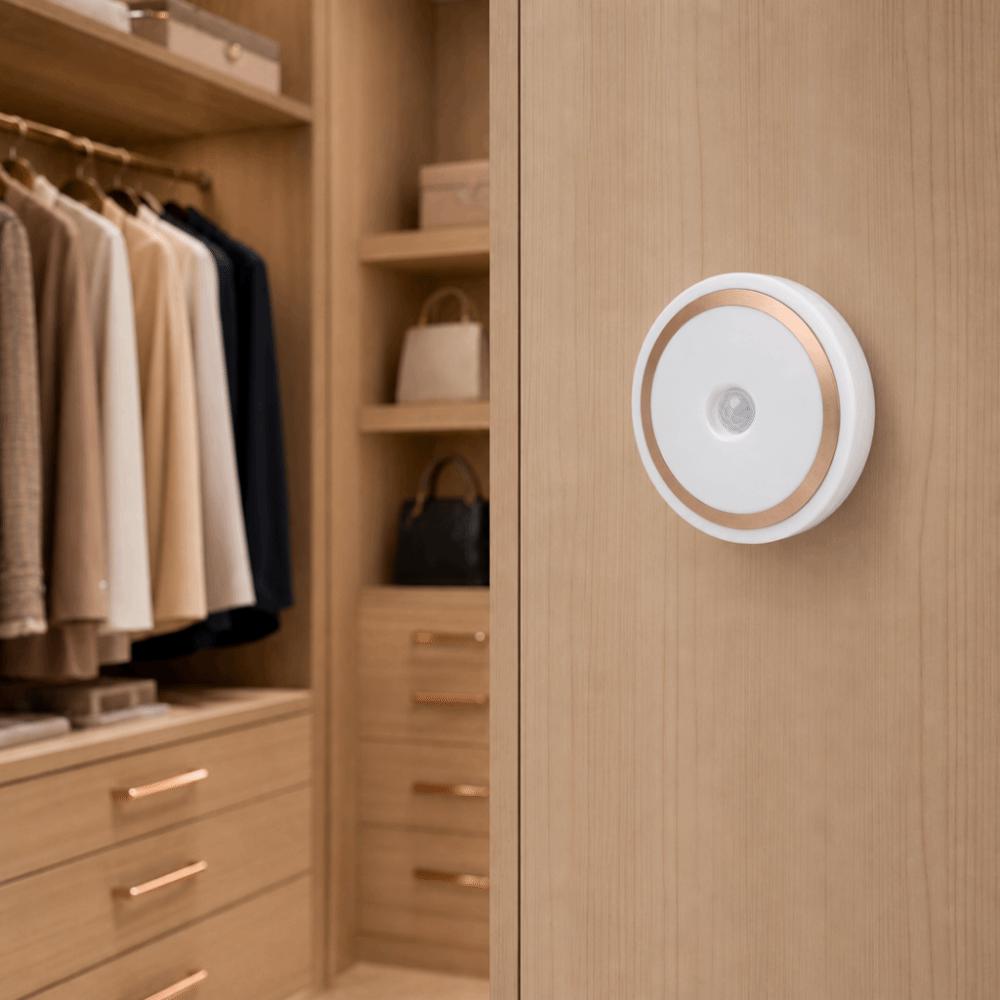 Energy Saving Motion Sensor LED Night Light 6 LED Battery Operated Night Light ABS Wireless Induction Lamp Indoor Lighting