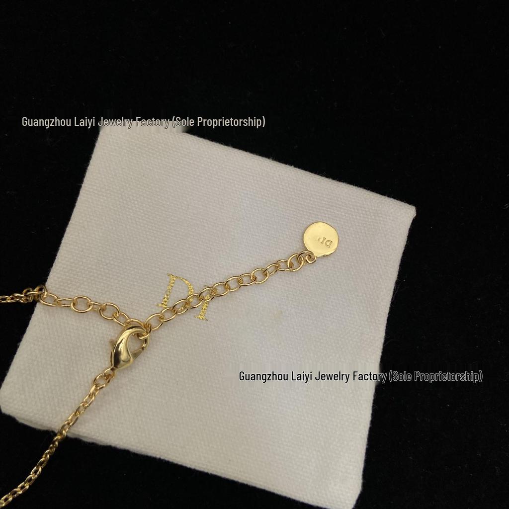 Di Family Schwarz-Weiß-Emaille Quadratischer Diamant-Halskette - Leicht, Modischer Luxus für Frauen