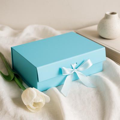 Gift Box Large Flat Pack Baby Blue 28.2x20.2x9.2cm