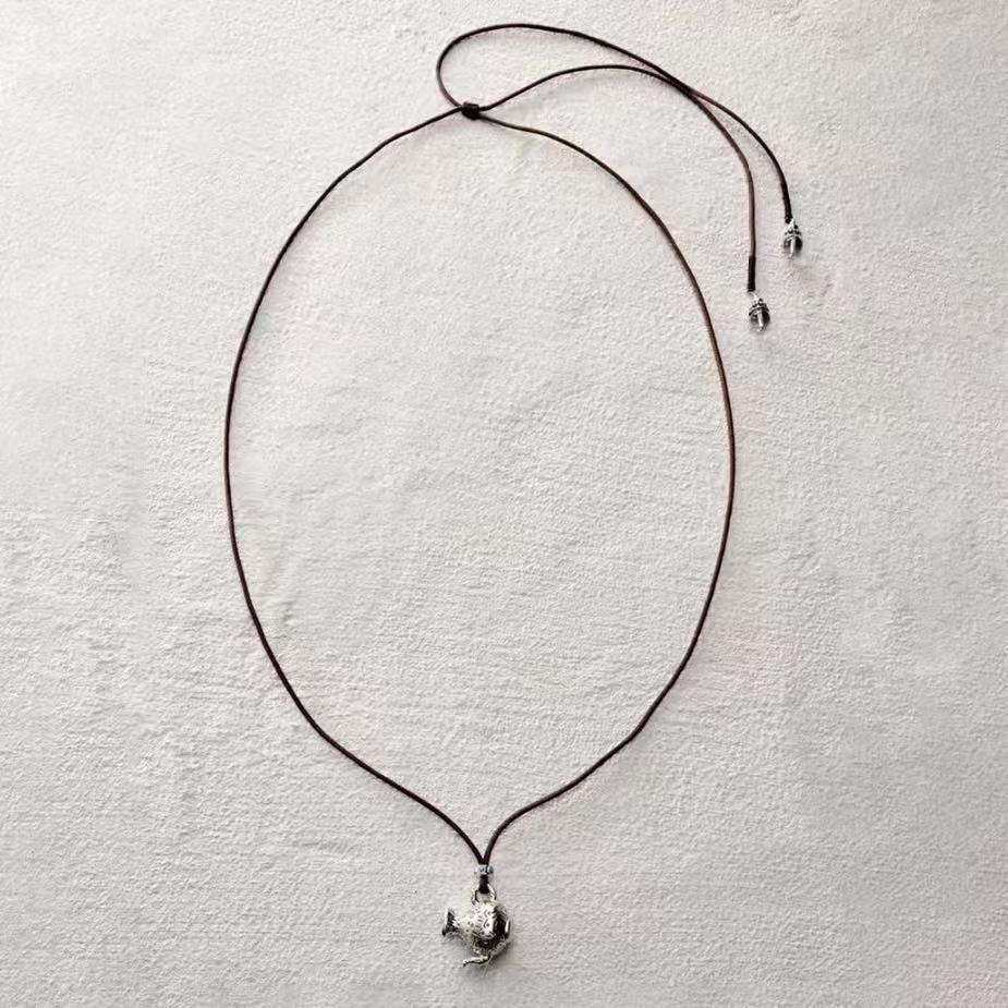 

Turquoise Leaf Kettle Pendant Sweater Necklace - Simple & Unique Design with Light Luxury Charm
