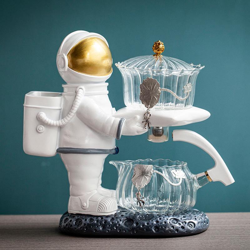 New Astronaut Creative Fish Magnetic Teapot Glass Lazy Automatic Tea Making Household Pu'er Oolong Tea Set Infuser Drinking