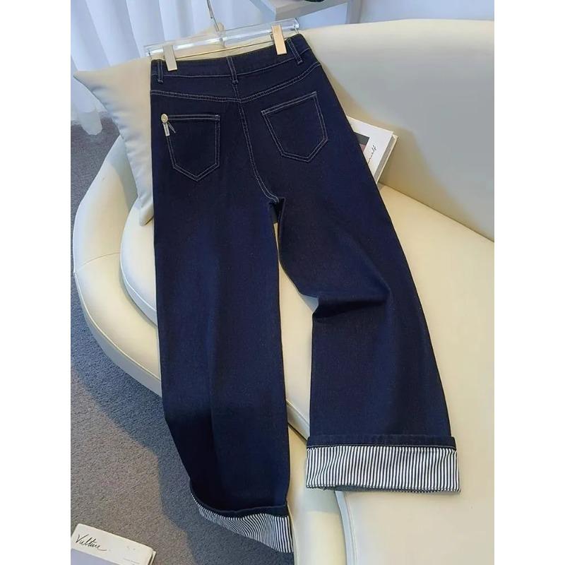 Damen-Jeans - Gerade geschnitten mit gestreiftem Bündchen-Detail Klassisches Fünf-Taschen-Design