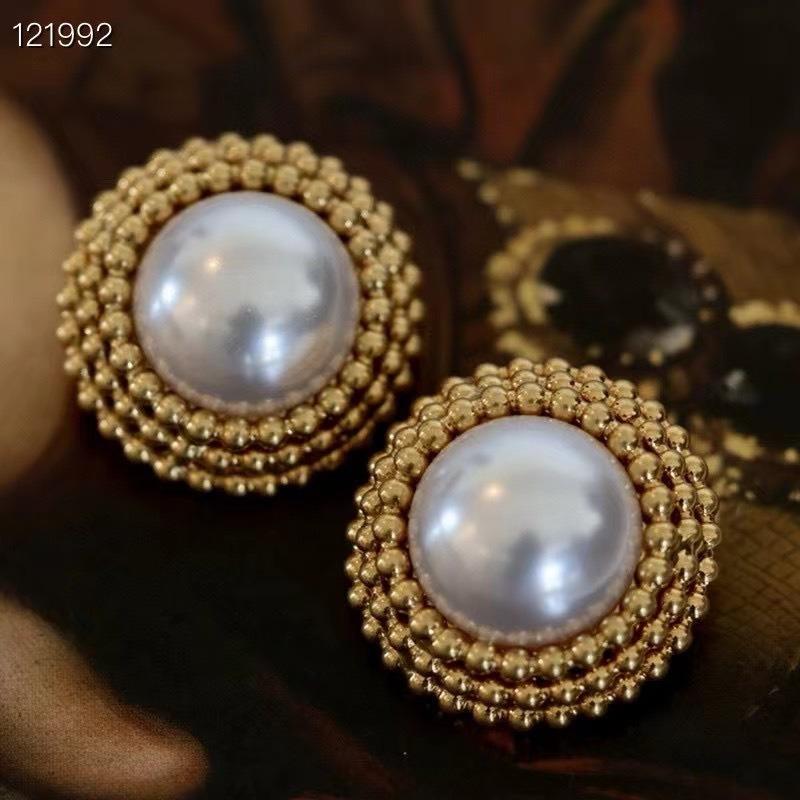 Vintage Premium Glazed Pearl Round Earrings Heavy Industry Ear Clips
