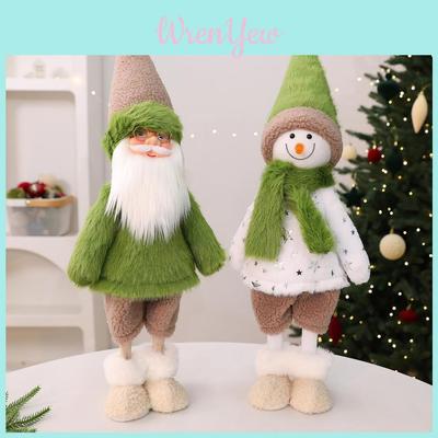 Muñeco de Peluche Decorativo Navideño con Bufanda Verde para Escaparate Festivo