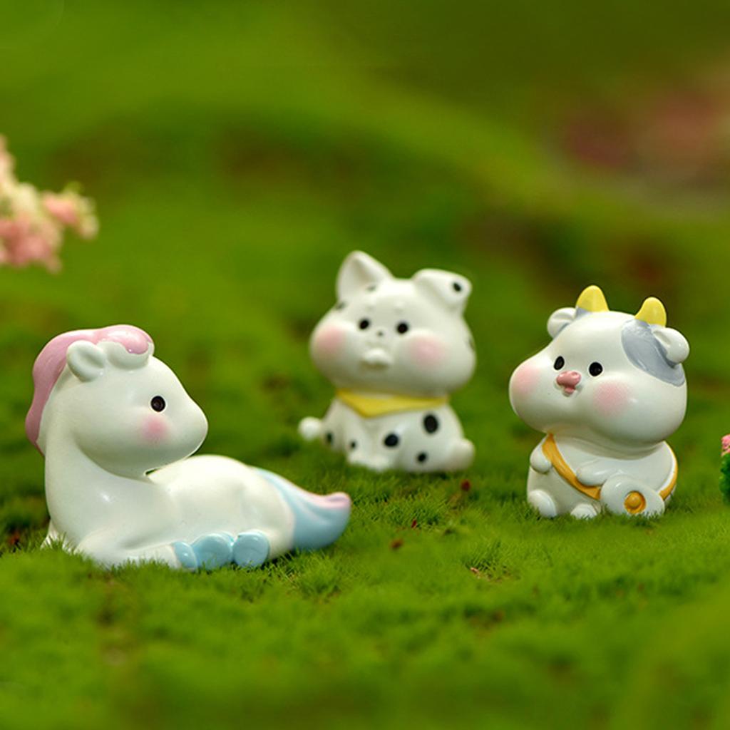 Colored Resin Ornaments Of The Twelve Animals In Micro Bonsai