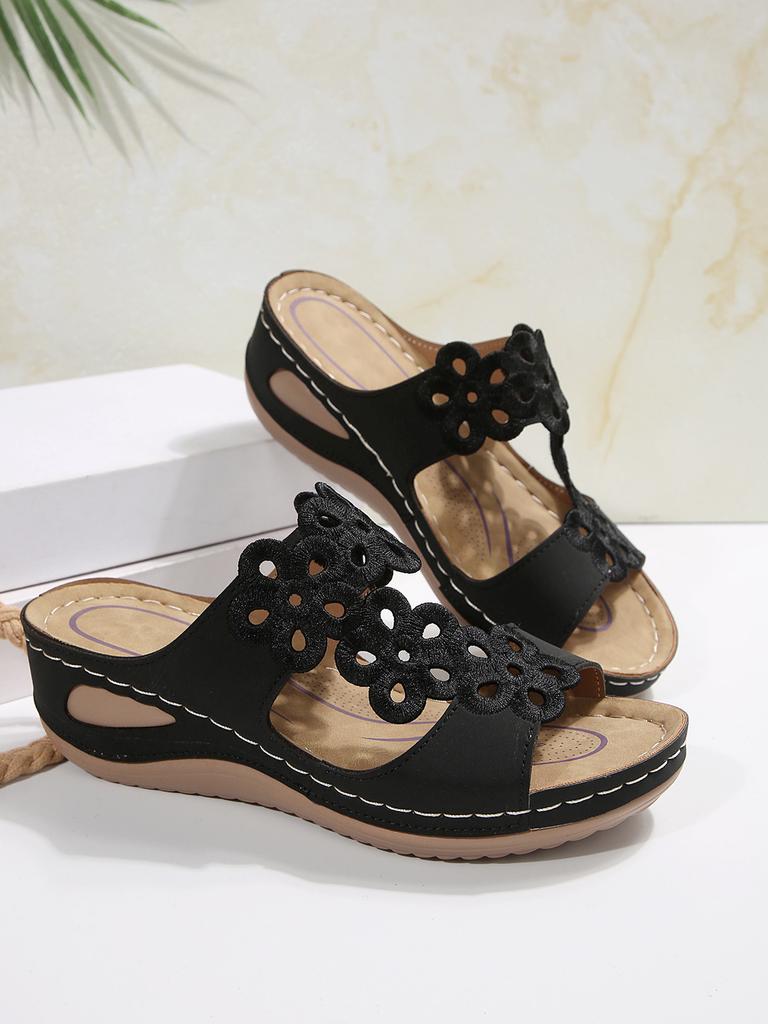 2025 Summer Foreign Trade New Women's Slope Heel Platform Slippers Large Size Fish Mouth Word Casual Beach Shoes Women