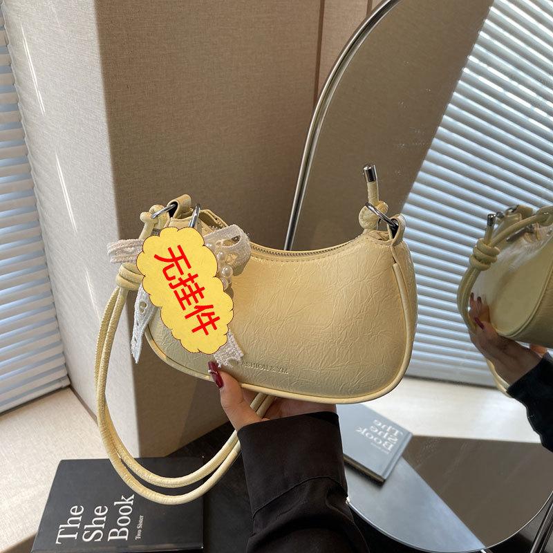 Нишевая сумка подмышку женская новая модная кружевная сумка-полумесяц простая наплечная сумочка 2240₽