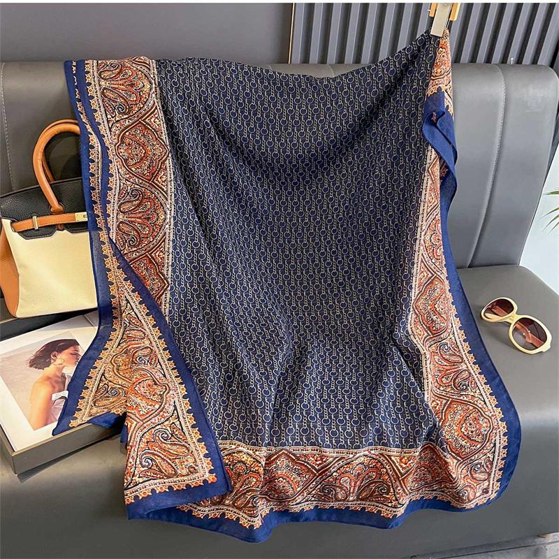 New Spring Women Cotton Scarf Beach Hijab Shawls and Wraps Luxury Brand Flower Female Foulard Echarpe Designer Bandana