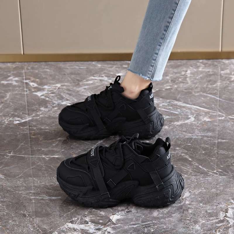 

Casual shoes 2026 new style dad shoes women s shoes thick sole height increase anti slip sports shoes fashionable 40